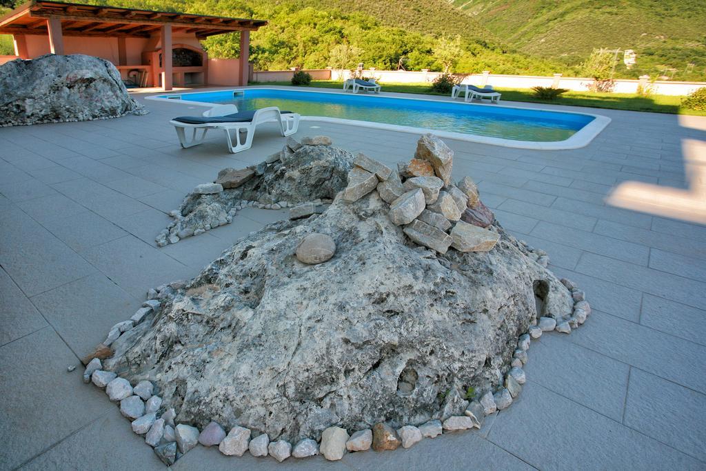 Villa Milena แฮร์เซ็ก-โนวี ภายนอก รูปภาพ