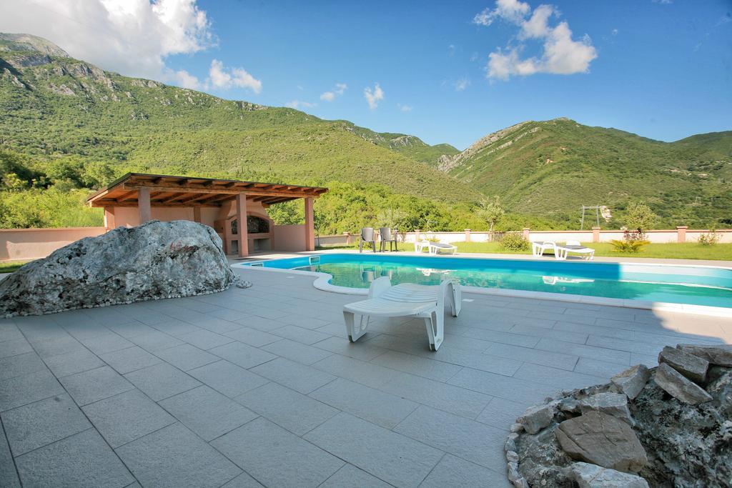 Villa Milena แฮร์เซ็ก-โนวี ภายนอก รูปภาพ